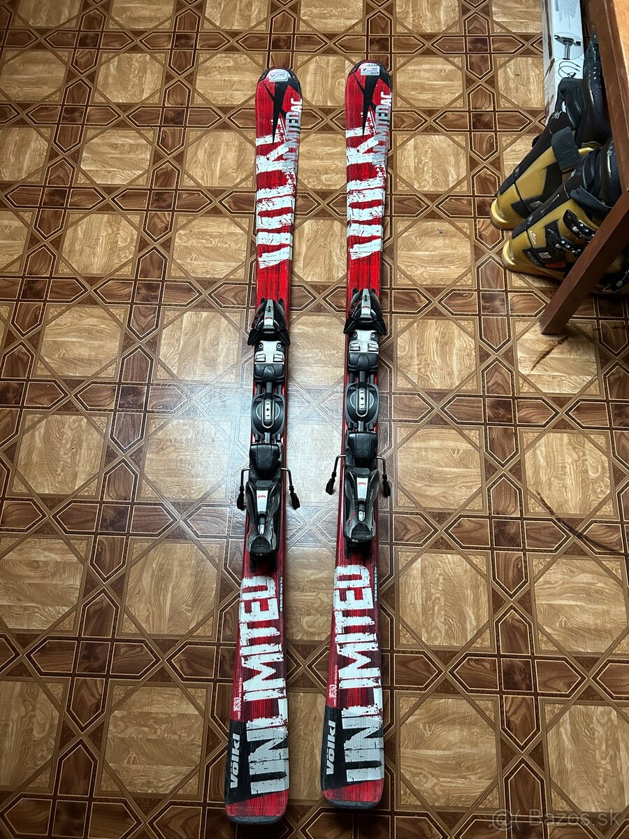 Lyže Volkl Unlimited a lyžiarky Rossignol Elite