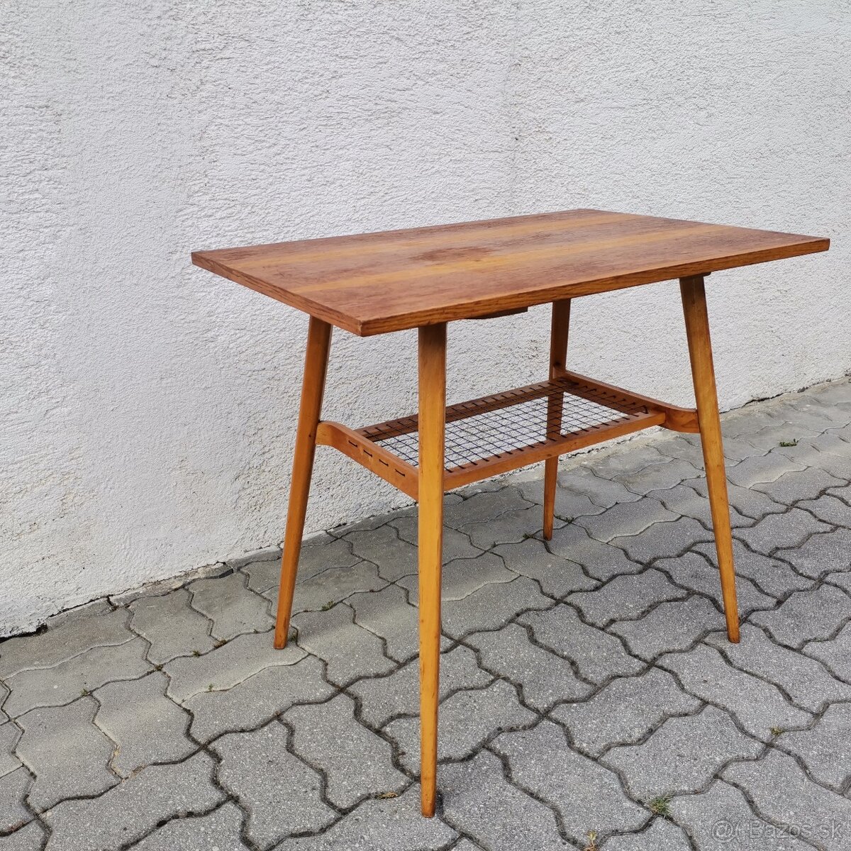 Retro konferencny stolik stol Drevopodnik Holesov