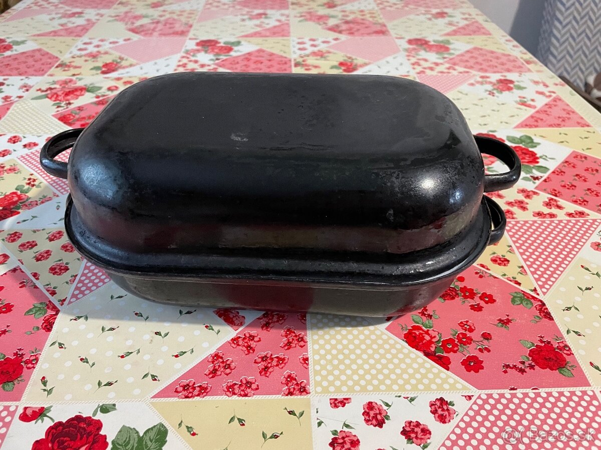 Retro malý smaltovaný pekáč