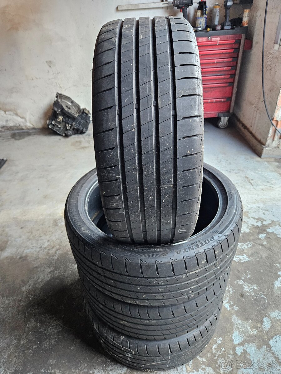 225/45 R19 Bridgestone
