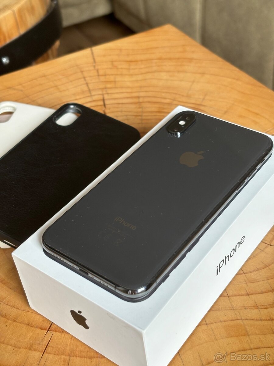 Iphone Xs- space gray