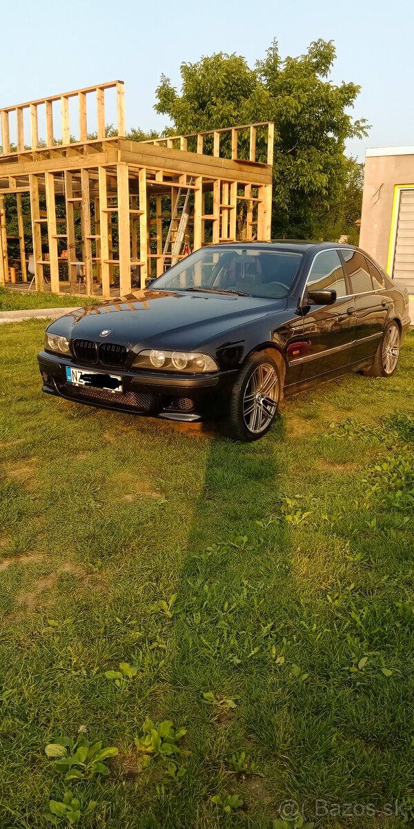 BMW E39 520i