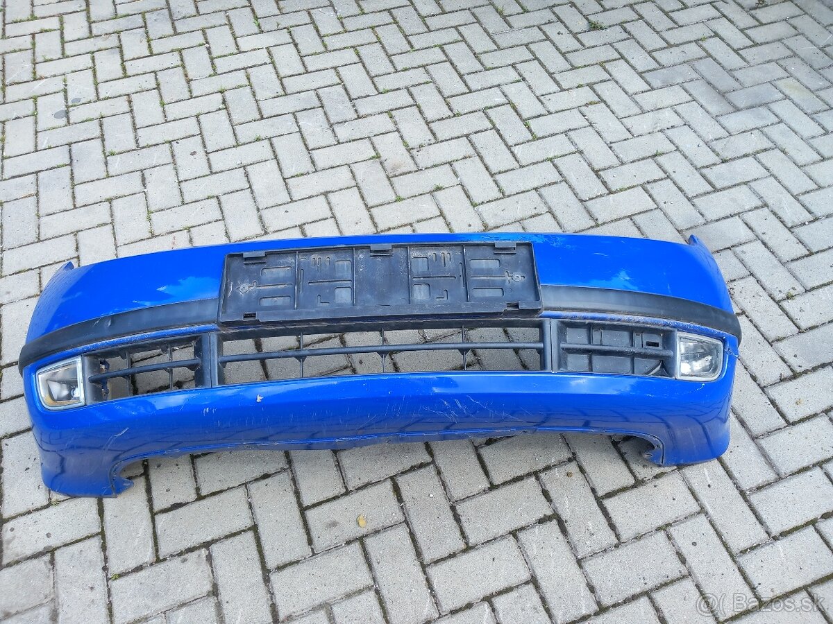 Predám predný nárazník na škoda fabia kód farby 4590