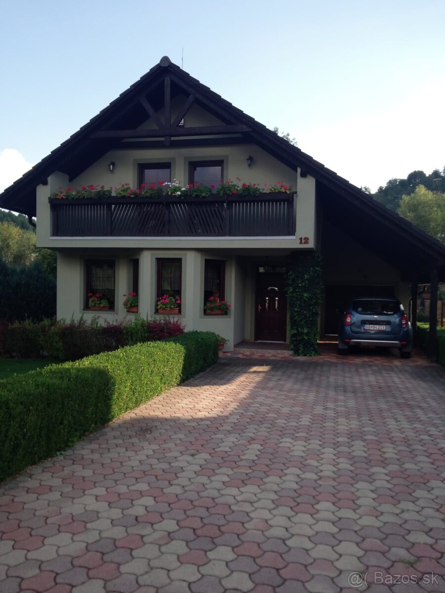 PREDAJ Rodinný dom - Banská Bystrica