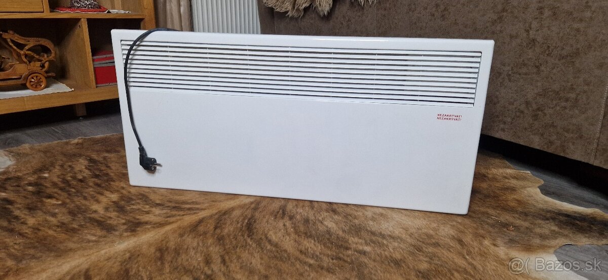 Nastenny konvektor elektricky radiator elektricky ohrievac