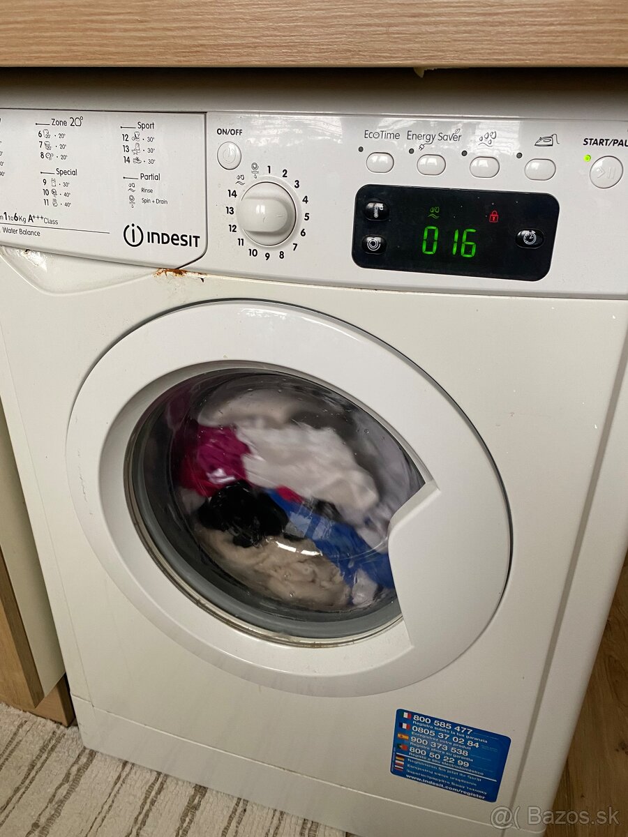 Práčka indesit