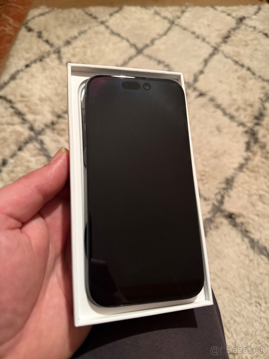 iPhone 15pro 256gb