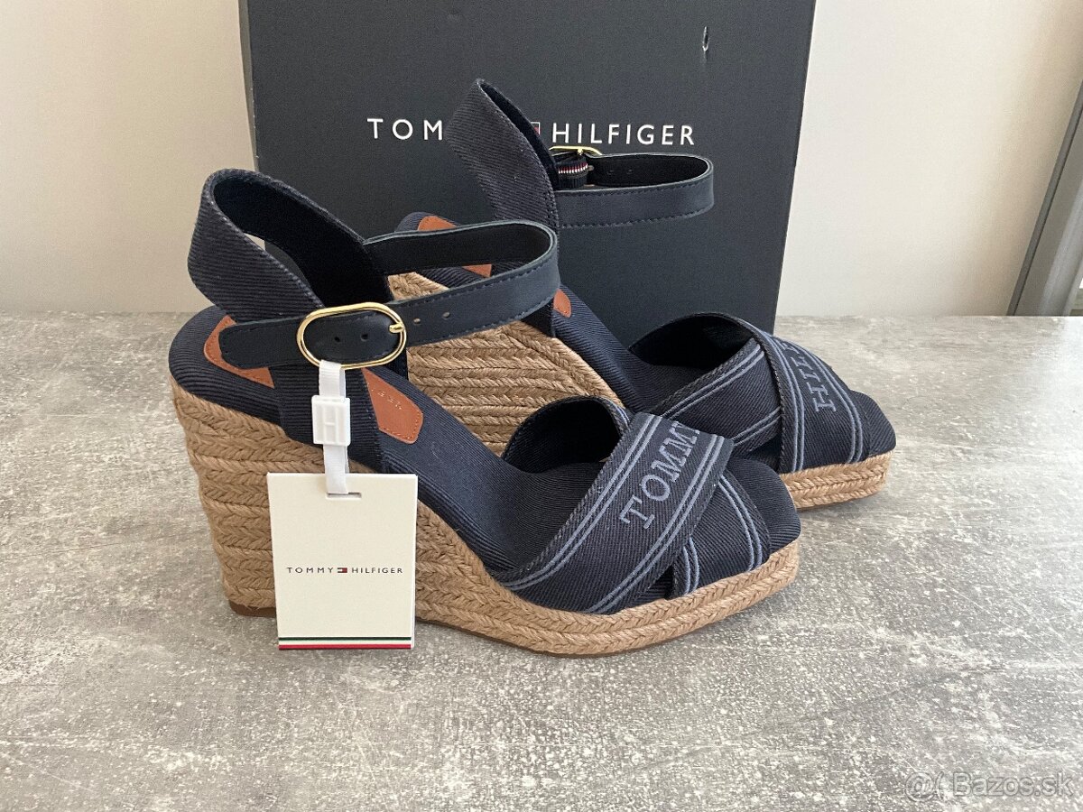 Sandále Tommy Hilfiger NOVÉ