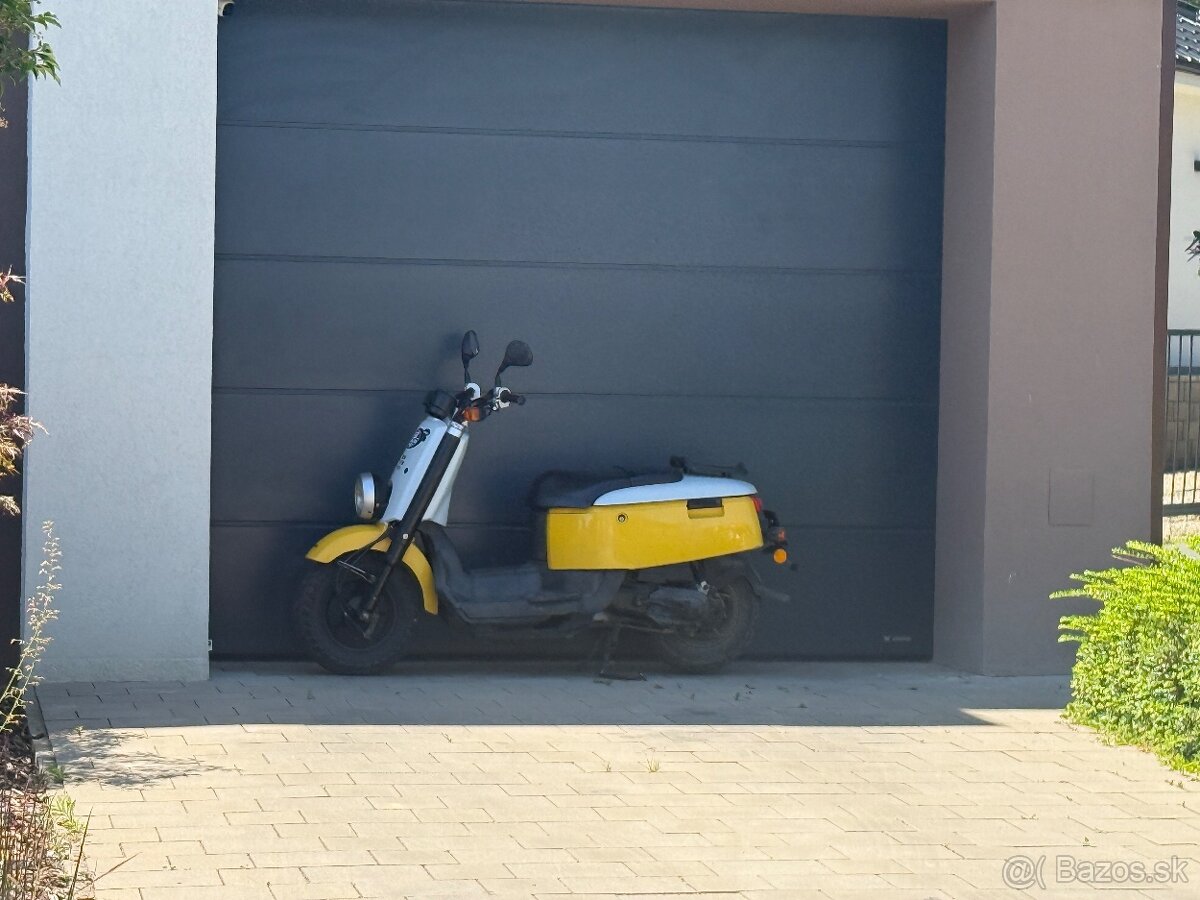 Skúter Yamaha Giggle 50