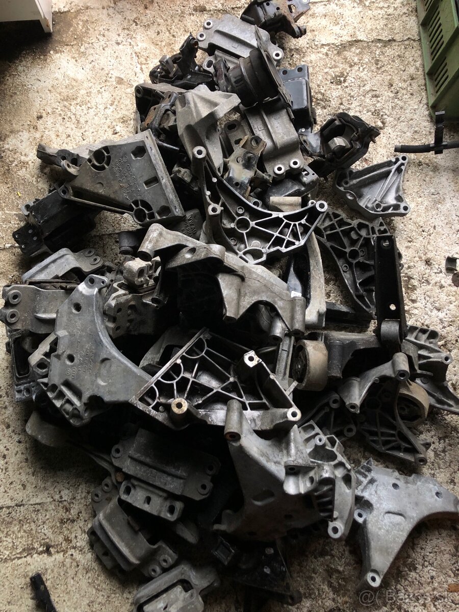 Silenbloky / držiaky  motora a prevodovky