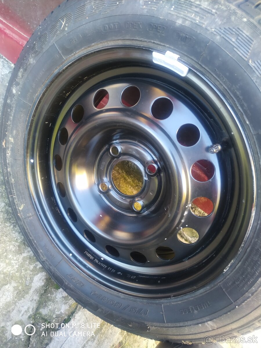 Originál rezerva +zdvihák+ kľúč + plastový obal