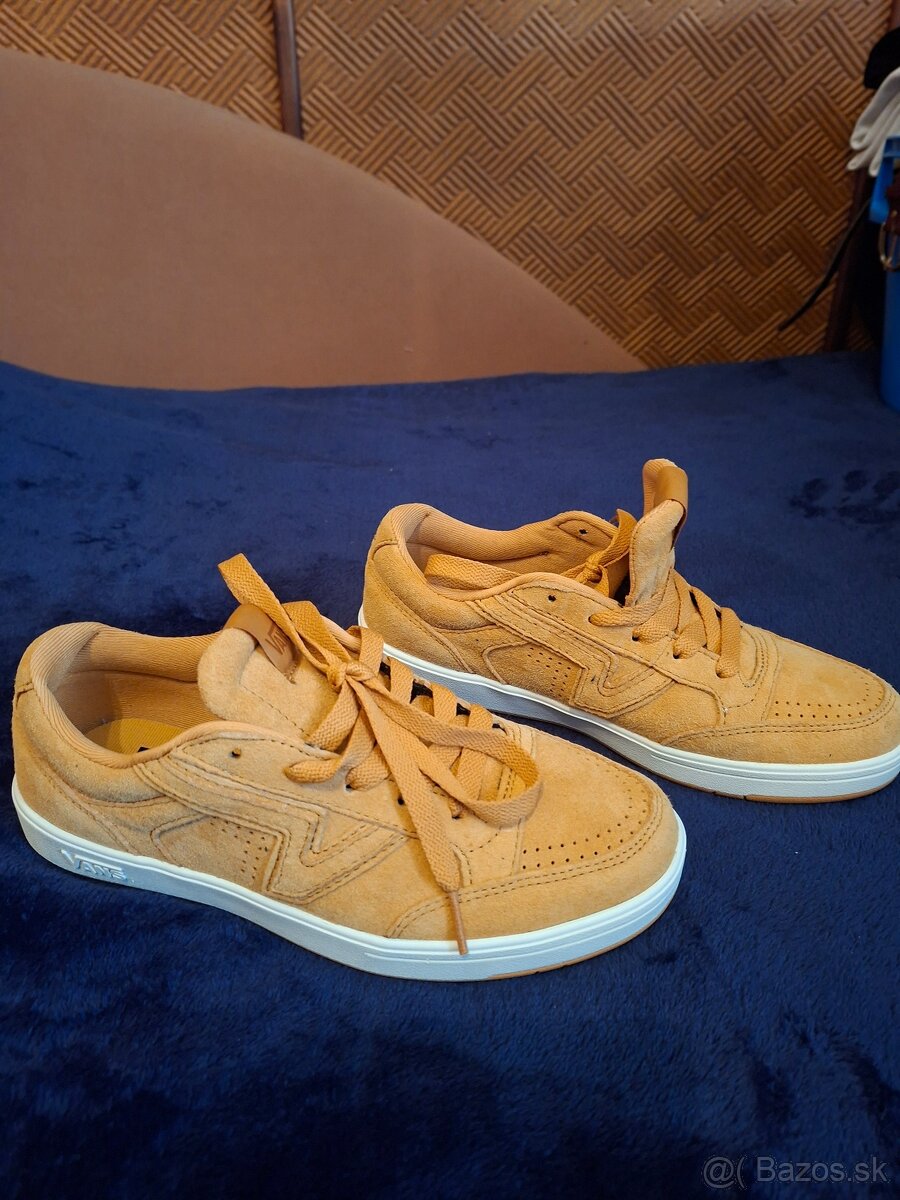 Kožené tenisky Vans, nové