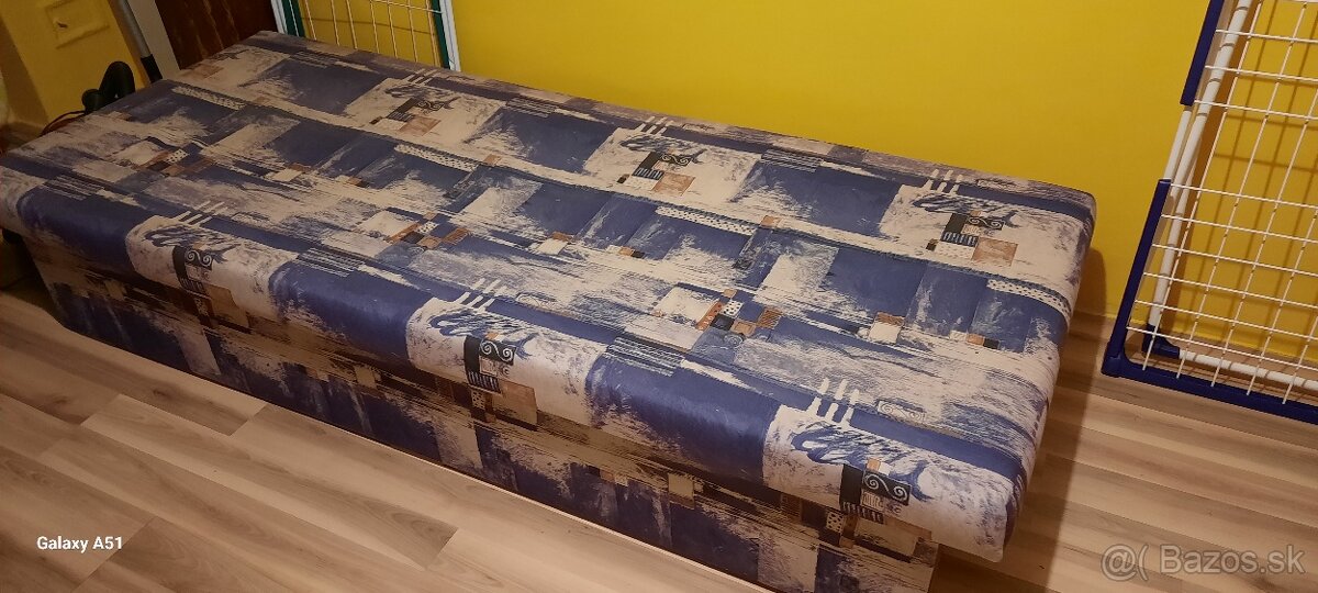 Postel/Váľanda s úložným priestorom