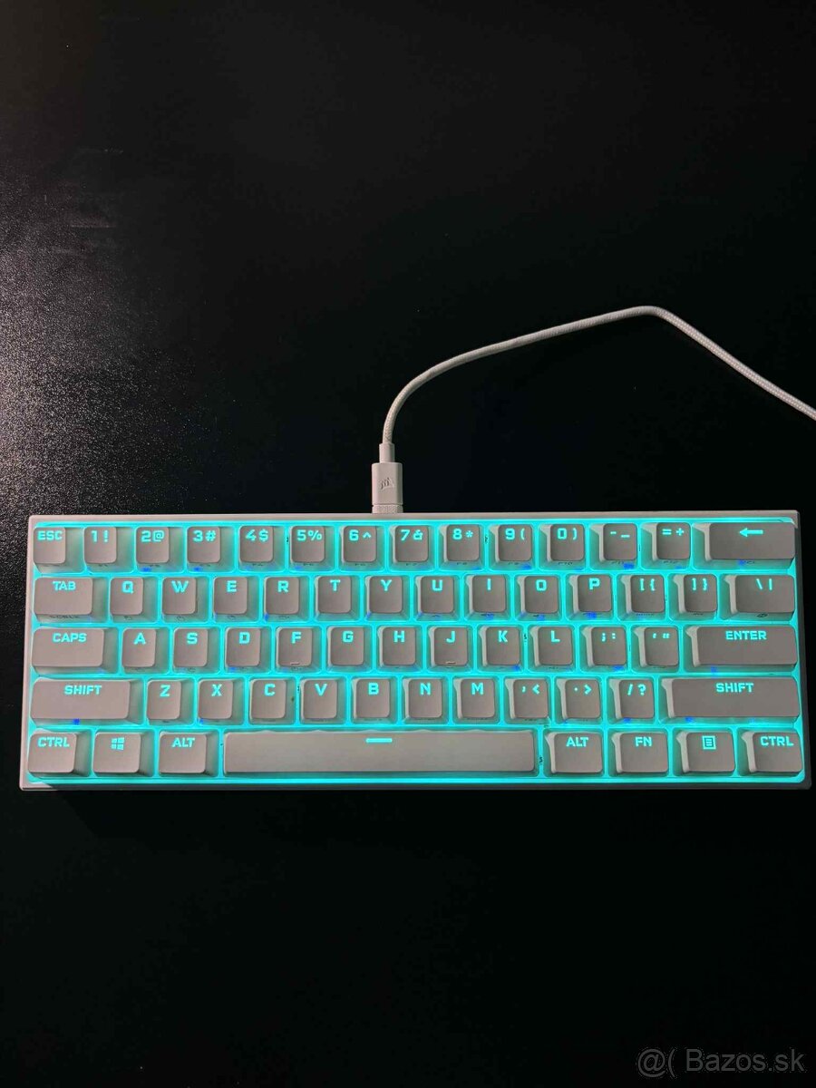 Predám - Corsair K65 RGB Mini Cherry MX Red – US