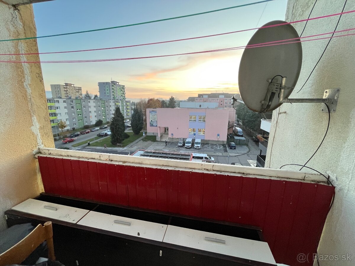 NA PREDAJ Garsónka v Žiari nad Hronom