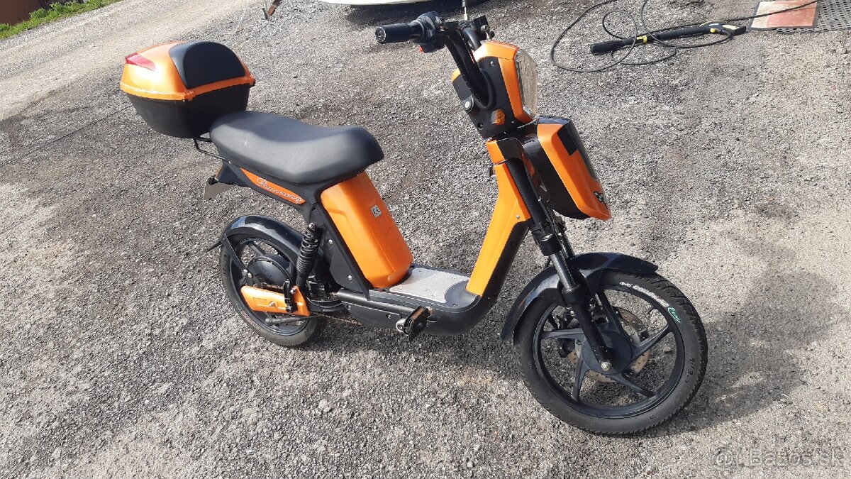 Babeta racceway Elektrobicykel