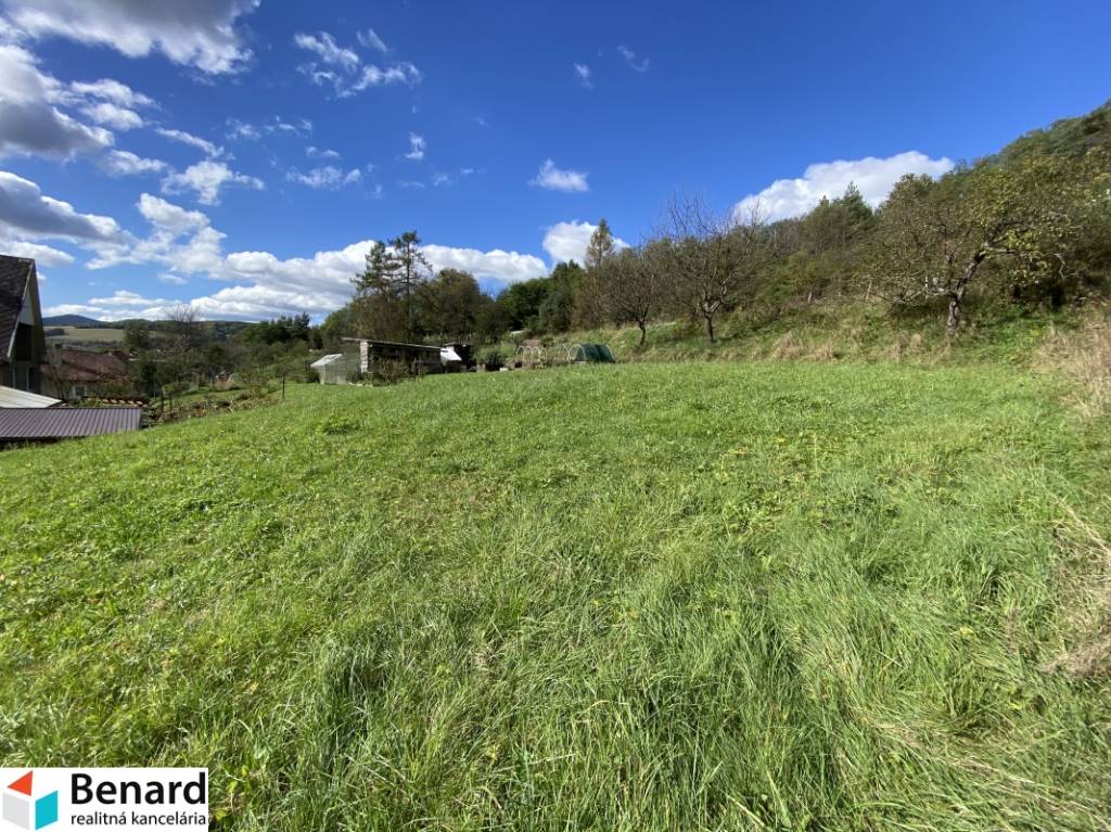 POZEMOK NA PREDAJ ,462 m2, RADATICE , OKR. PREŠOV