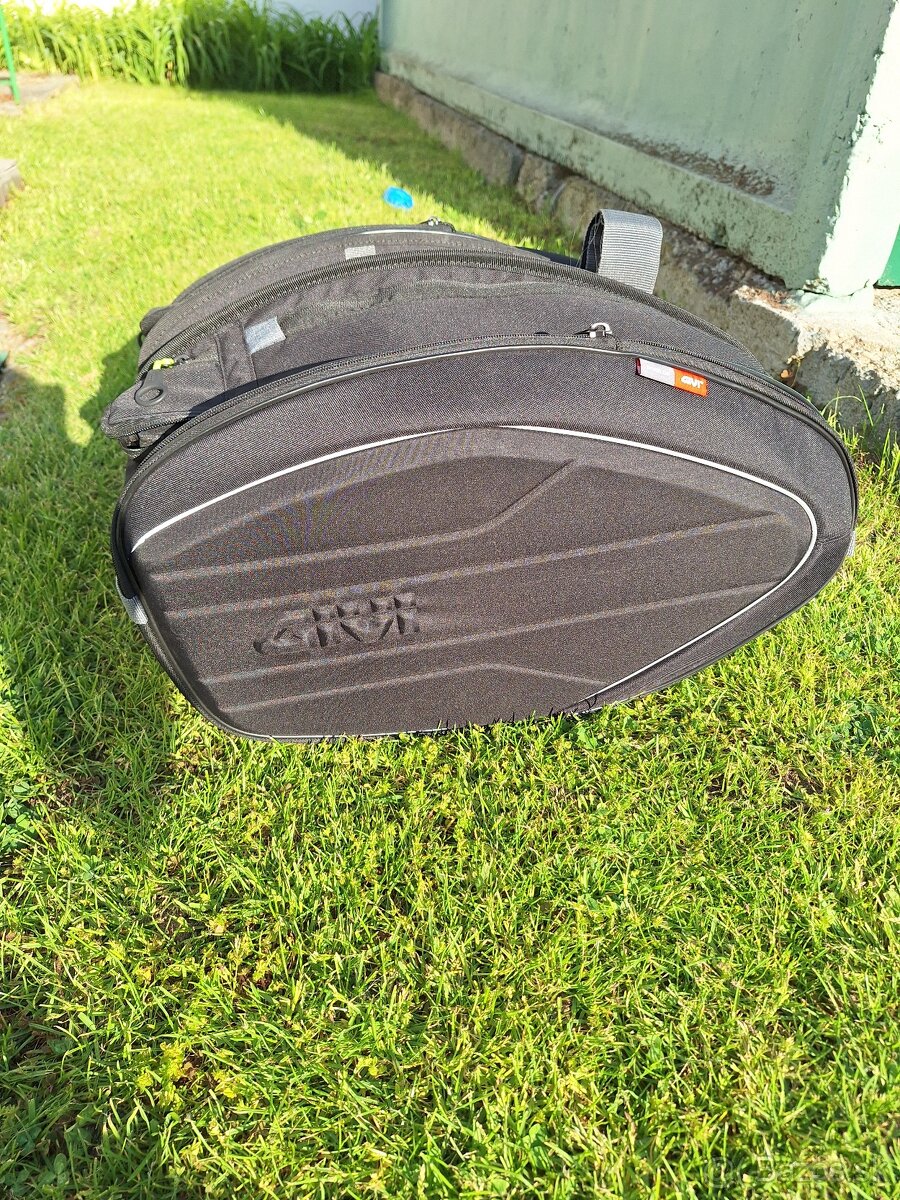 Givi tašky na motorku 40L.