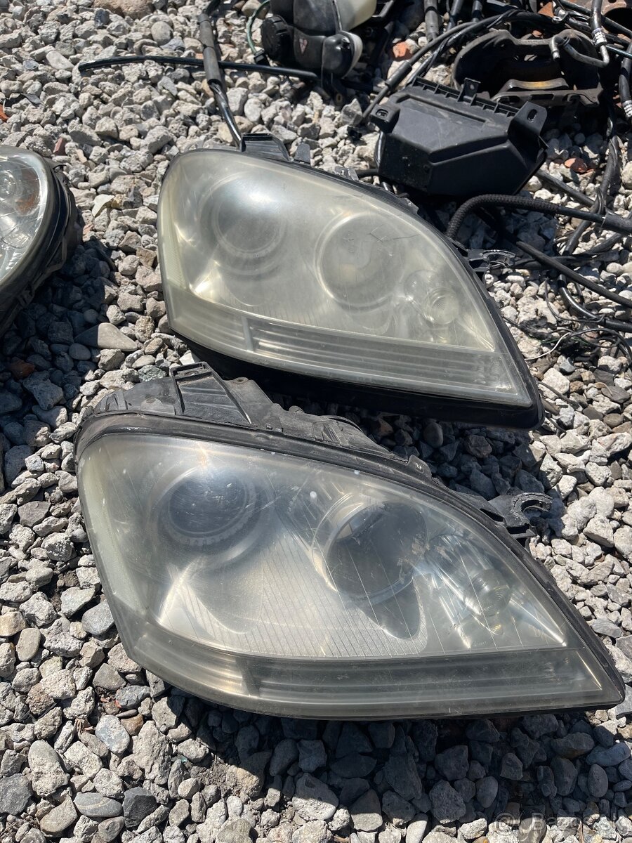 Mercedes ml w164 05-08 predne svetlo xenon bixenon