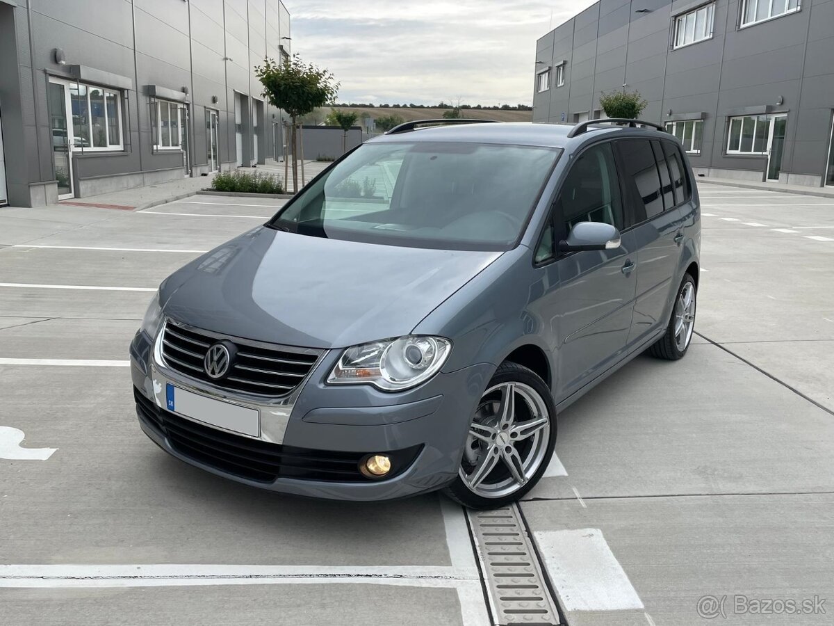 Volkswagen Touran 2.0 TDI DSG Sportline Facelift
