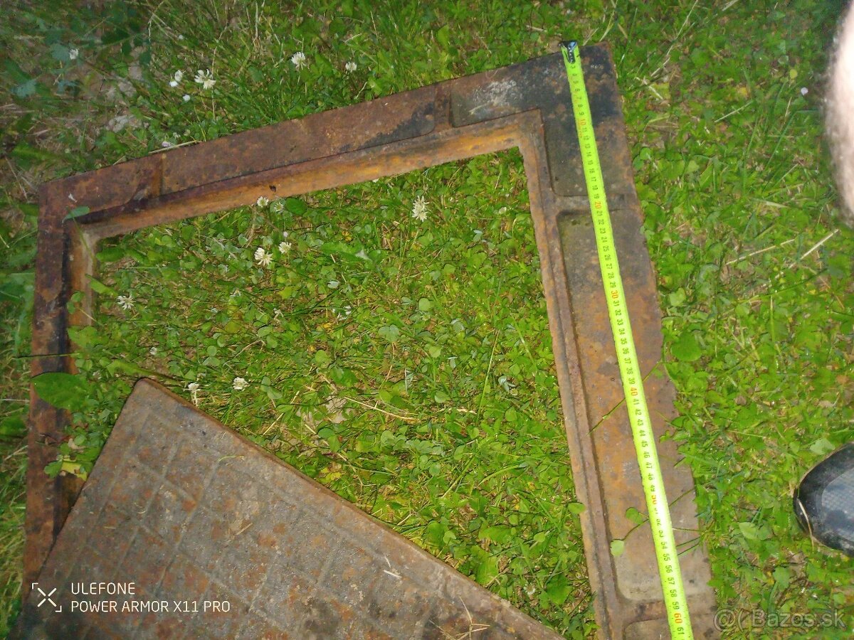 Liatinový poklop