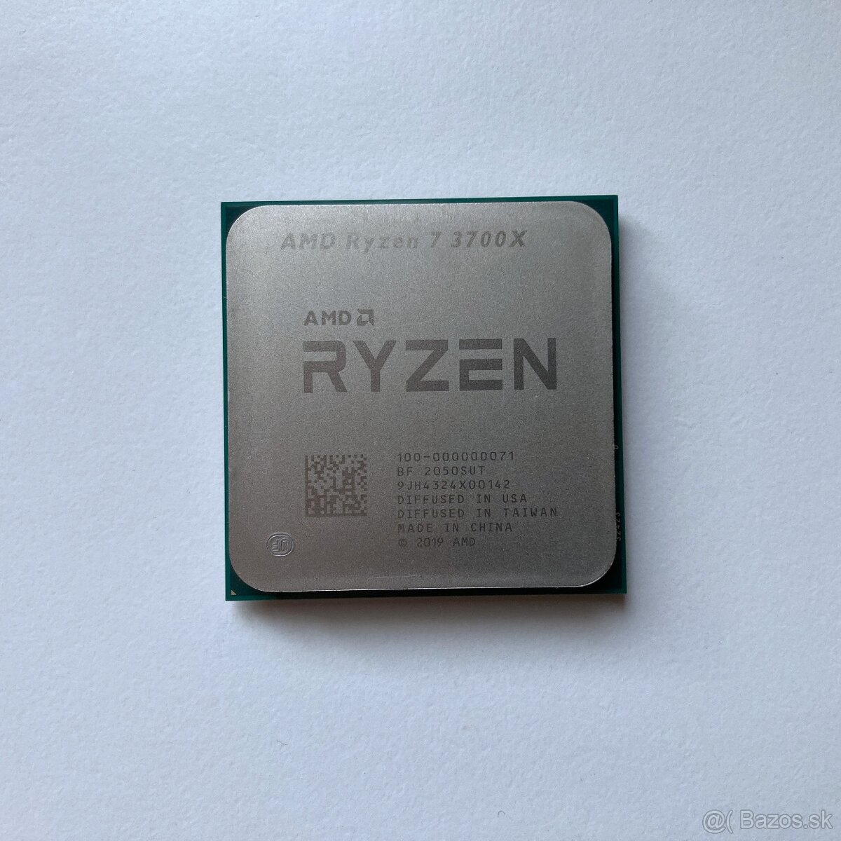 AMD Ryzen 7 3700X
