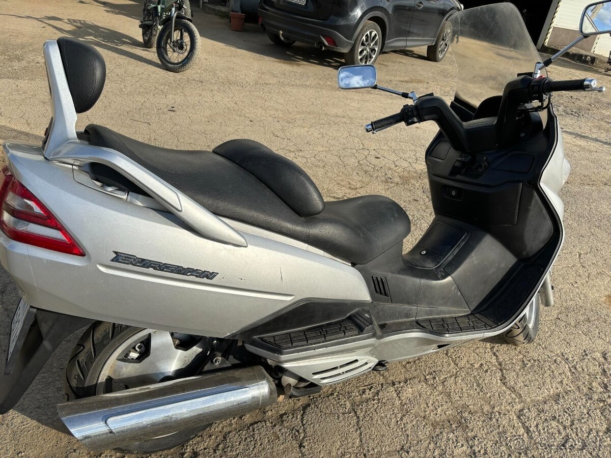 Suzuki Burgman 400