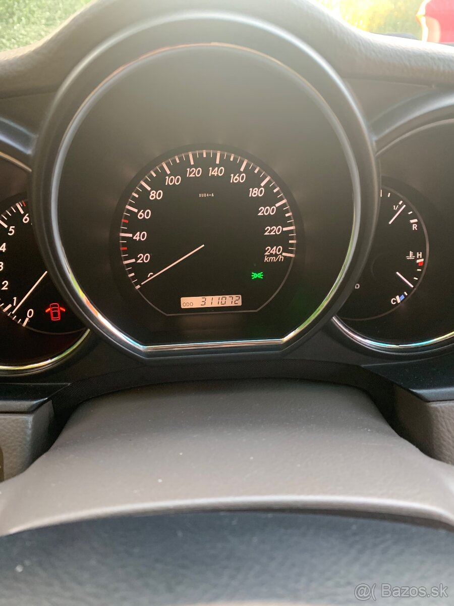 Na predaj Lexus RX300