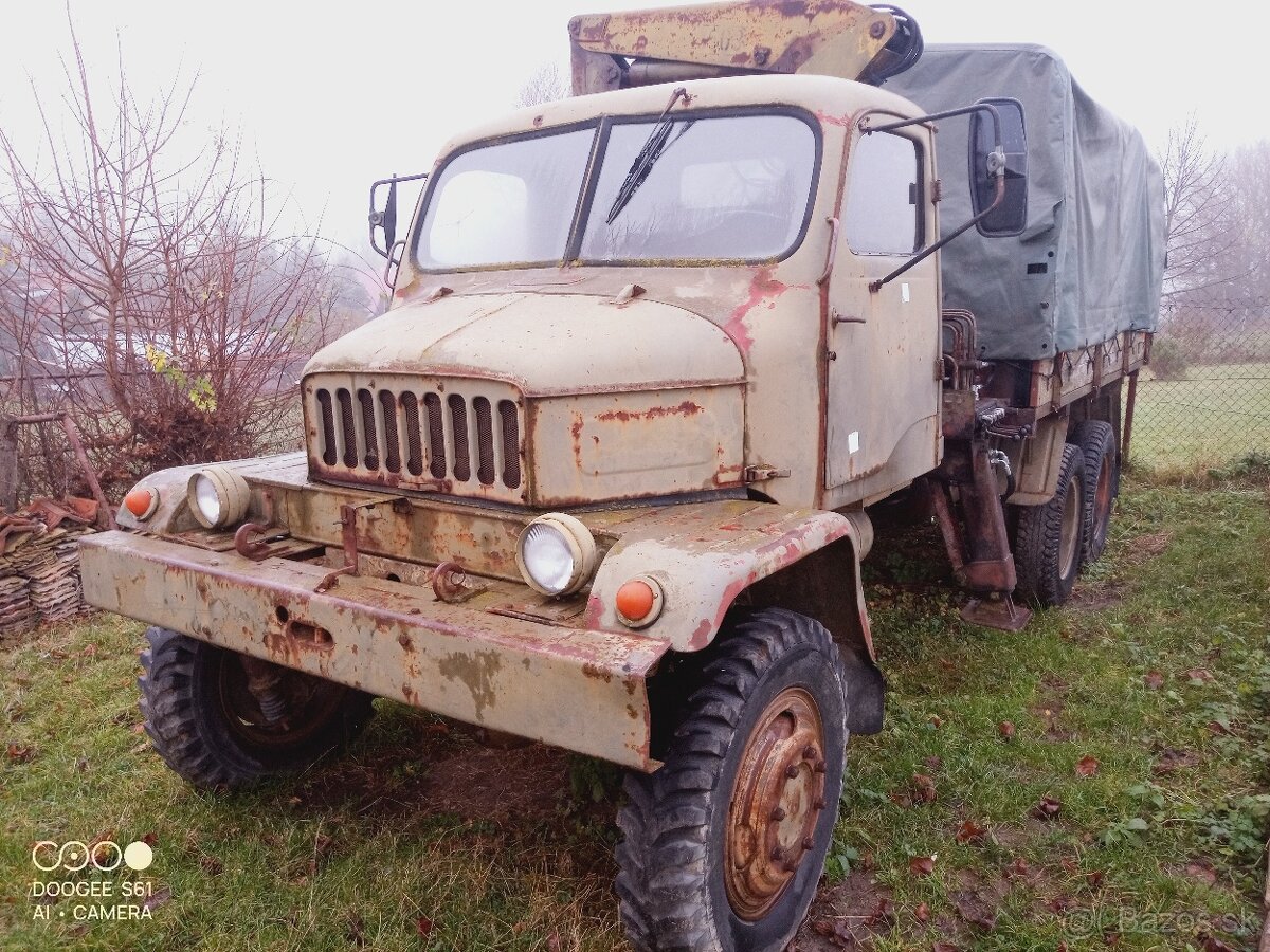 Praga V3S valník s hydraulickov rukov