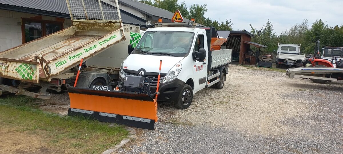 Predam Renault master vyklapac odhrnac posypovac 4x4