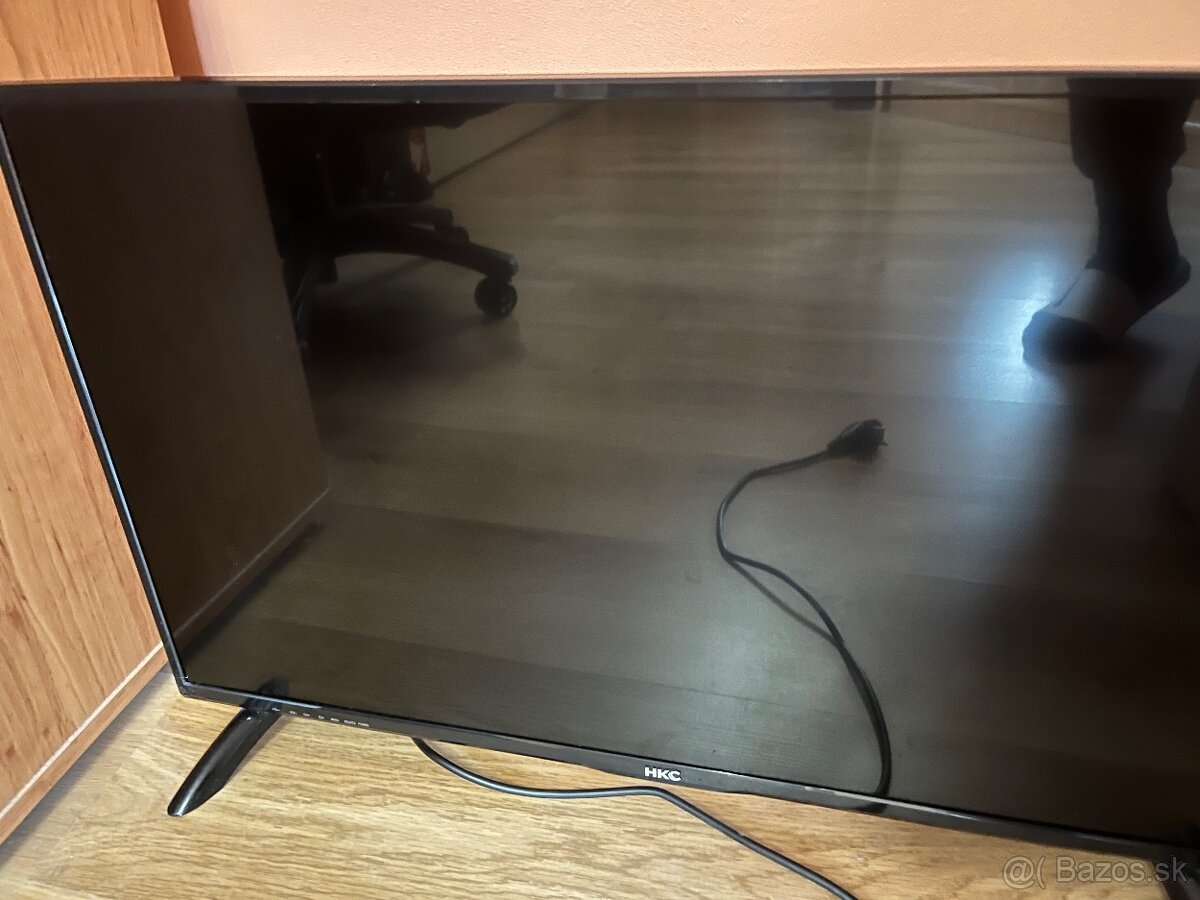 Predám 32” HKC plne funkčný televízor
