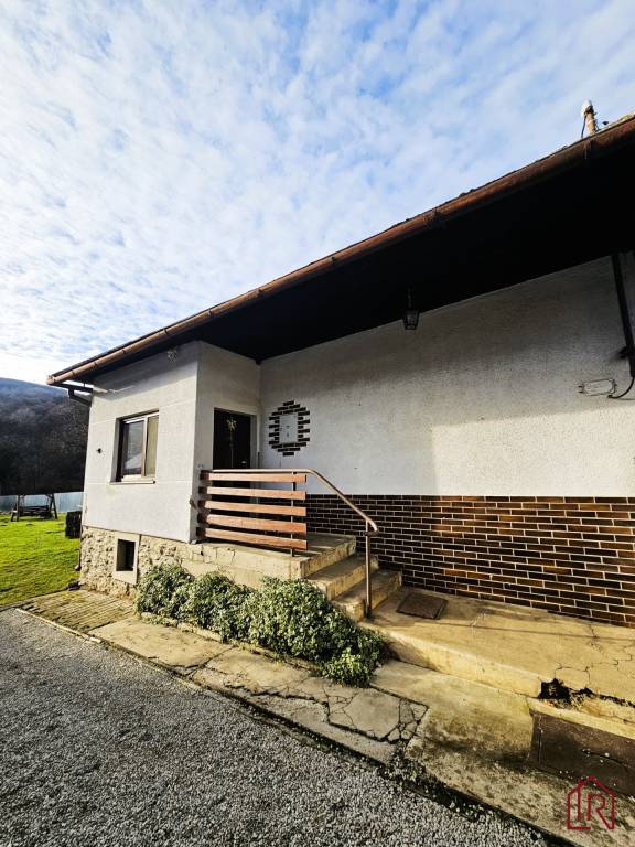 Predaj rodinného domu, Medzev, Košice - okolie pozemok 938 m