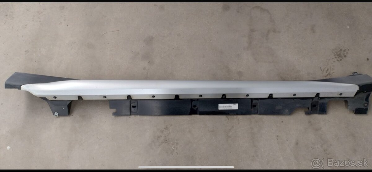 BMW X1 r.v. 2018, PRAVÝ PRAH PODBEHY.