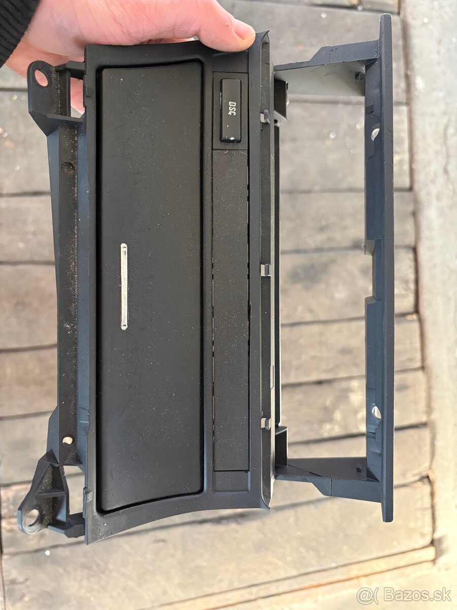 Predám 2 din držiak klimy do e46