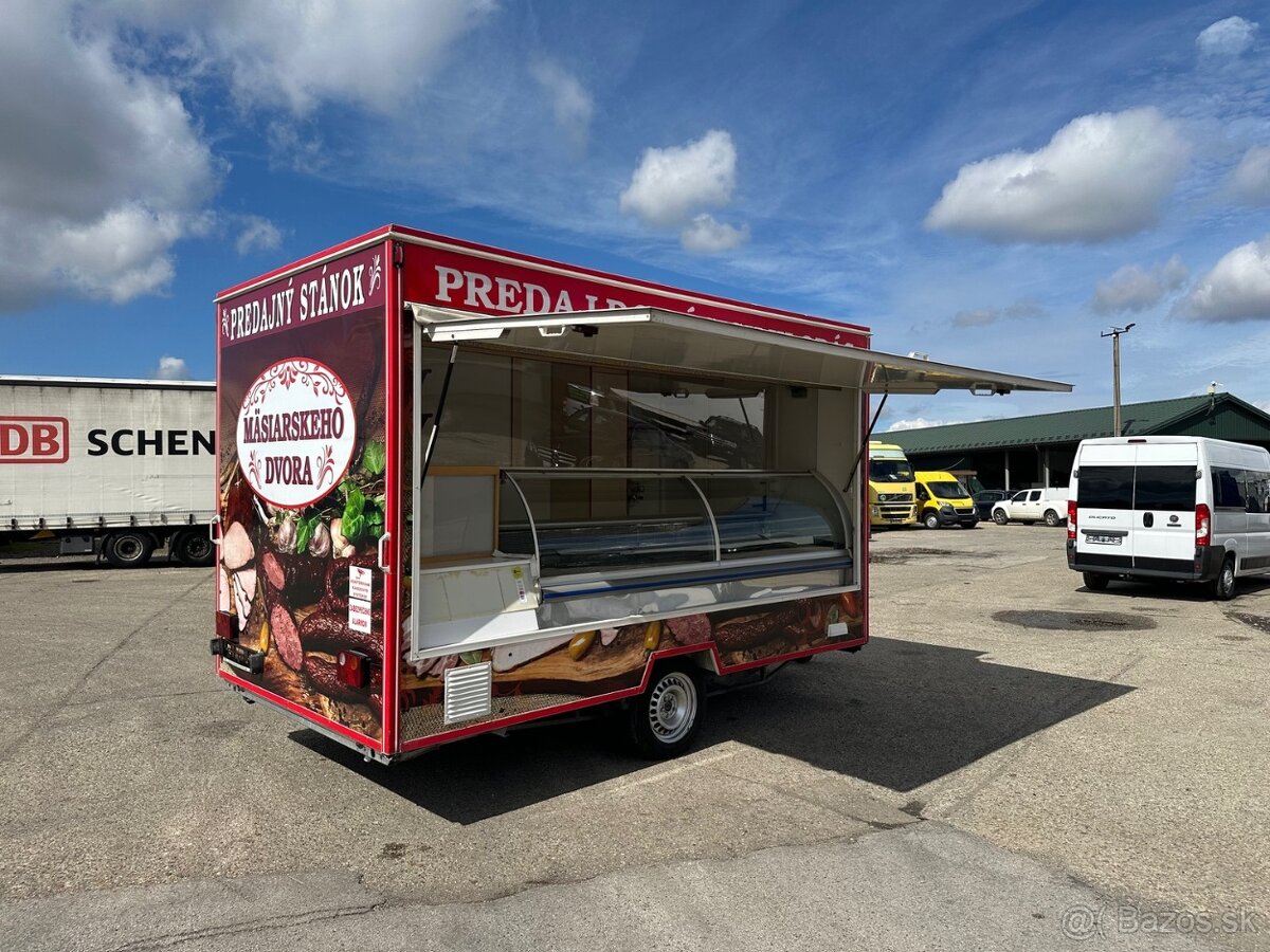 Polcam pojazdná predajňa 2004 VIN 022