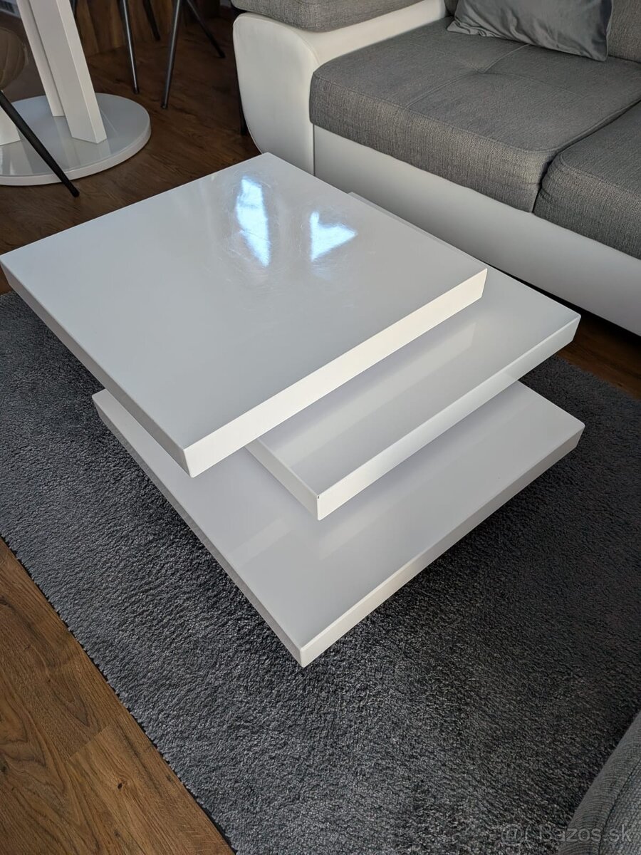 Konferenčný stolík