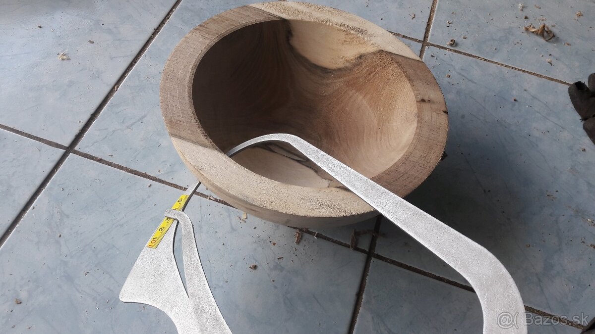 kliešte na meranie hrúbky steny