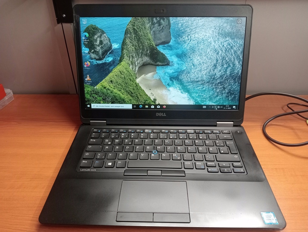 predám DELL LATITUDE E5470 , WINDOWS 10