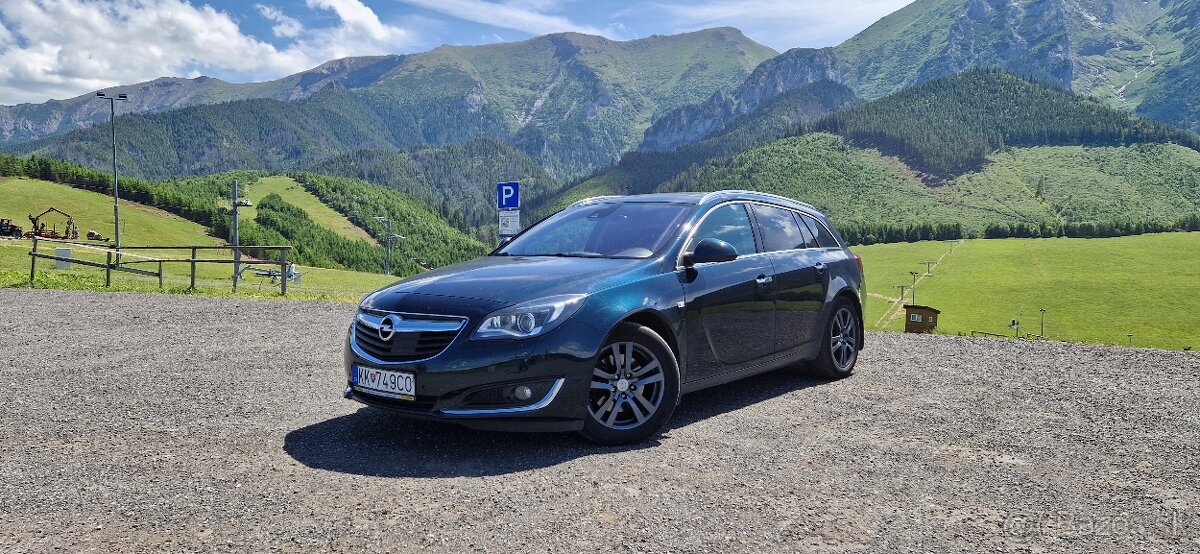 Opel Insignia Biturbo 220k