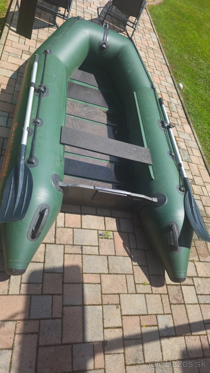 Čln Kolibri KM 300