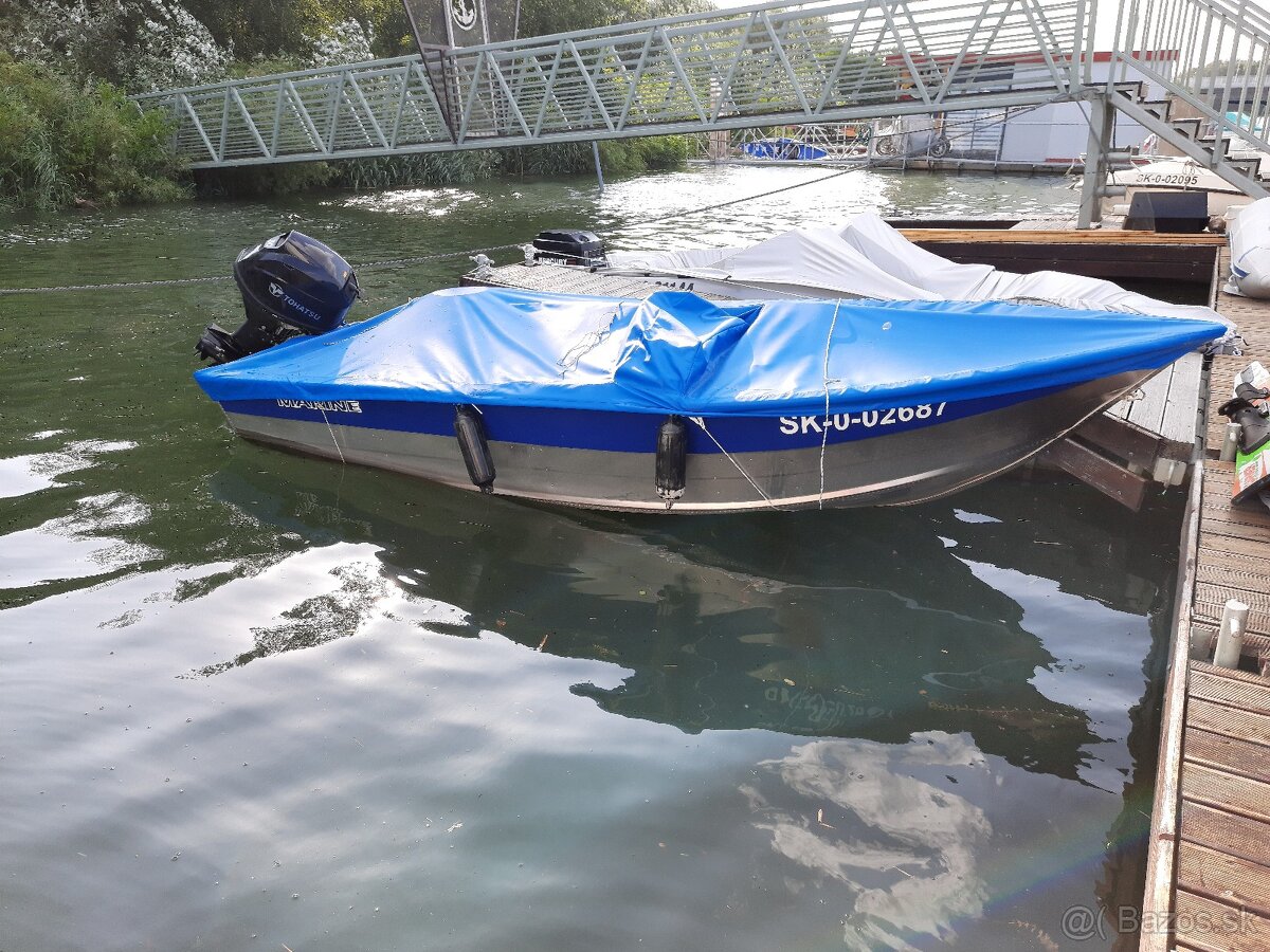 Hlinikovy motorovy cln, motor Tohatsu 30HP, s privesem