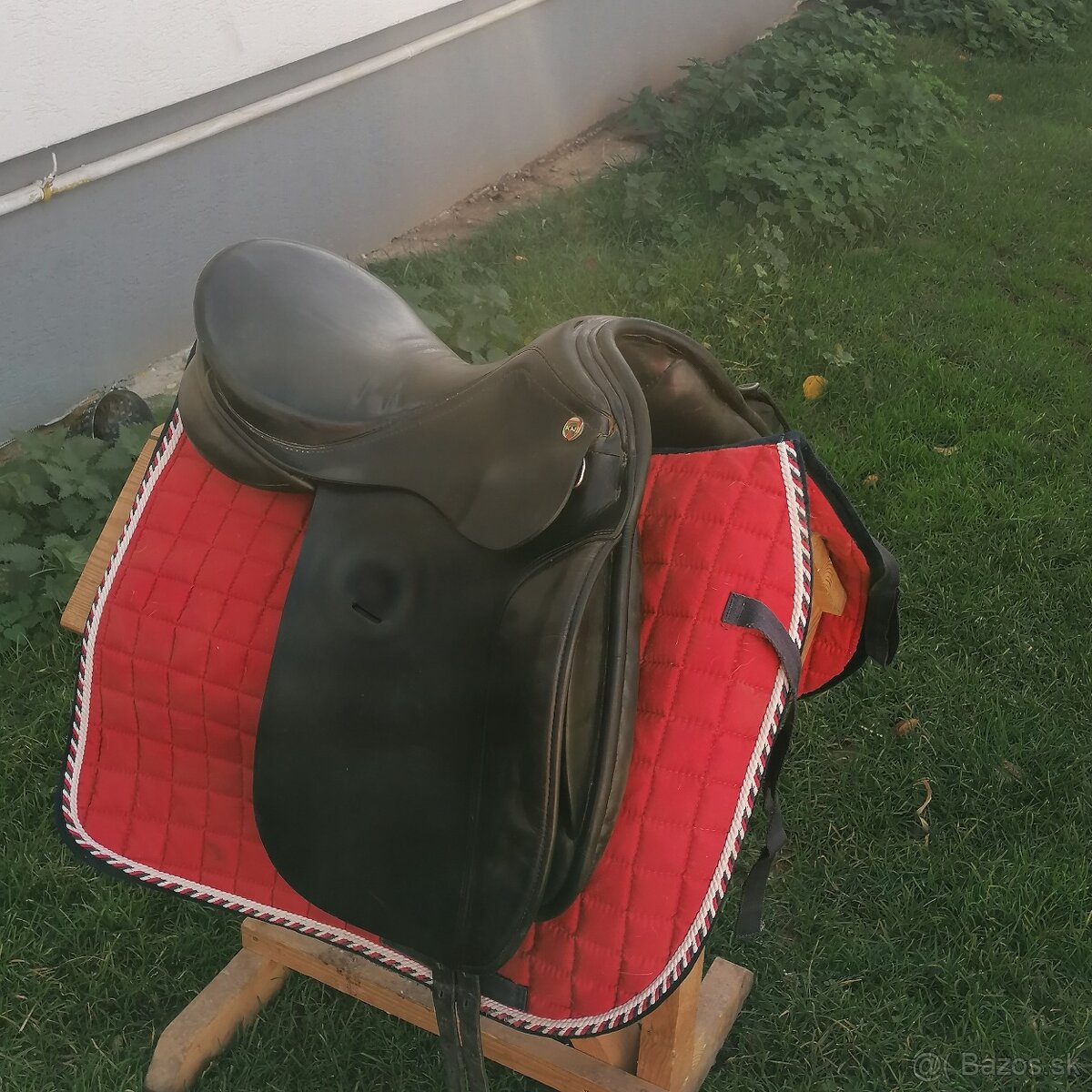 Predám anglické drezúrne sedlo na vysoký kohútik