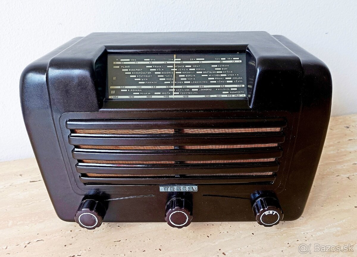 Krásné starožitné rádio Tesla Talisman 305U, top stav