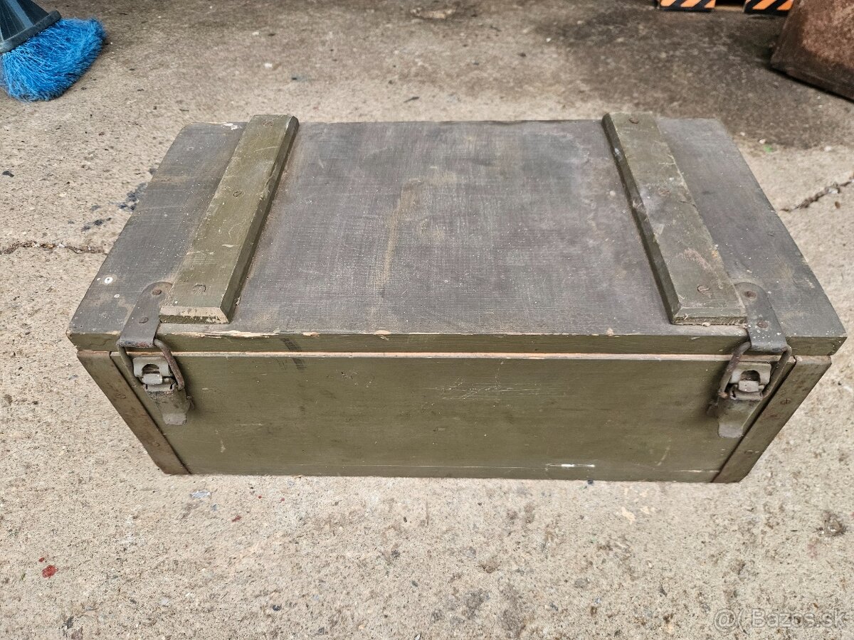 Vojenska drevena krabica bedňa 2.