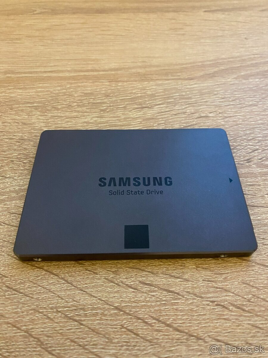 Predám 2.5" SSD disk Samsung EVO 840 120GB