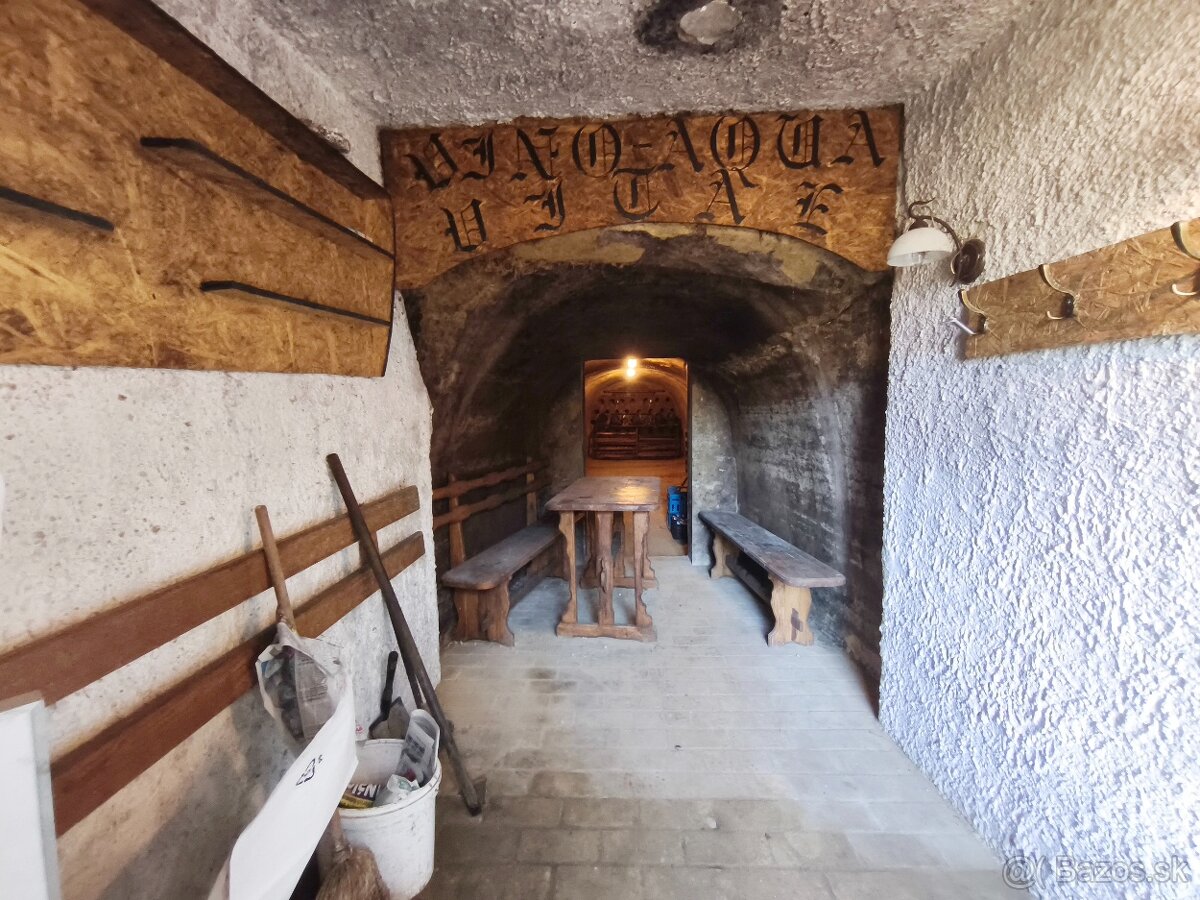 PREDAJ tufová vínna pivnica Fiľakovo