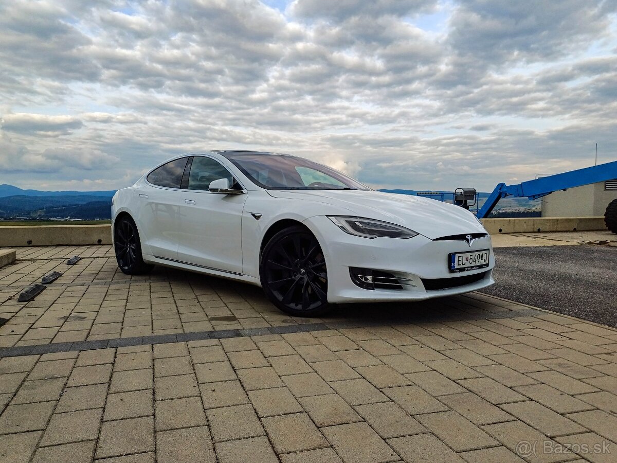 Tesla Model S 75D 4x4 386kW, Premium Konektivita, Panoráma