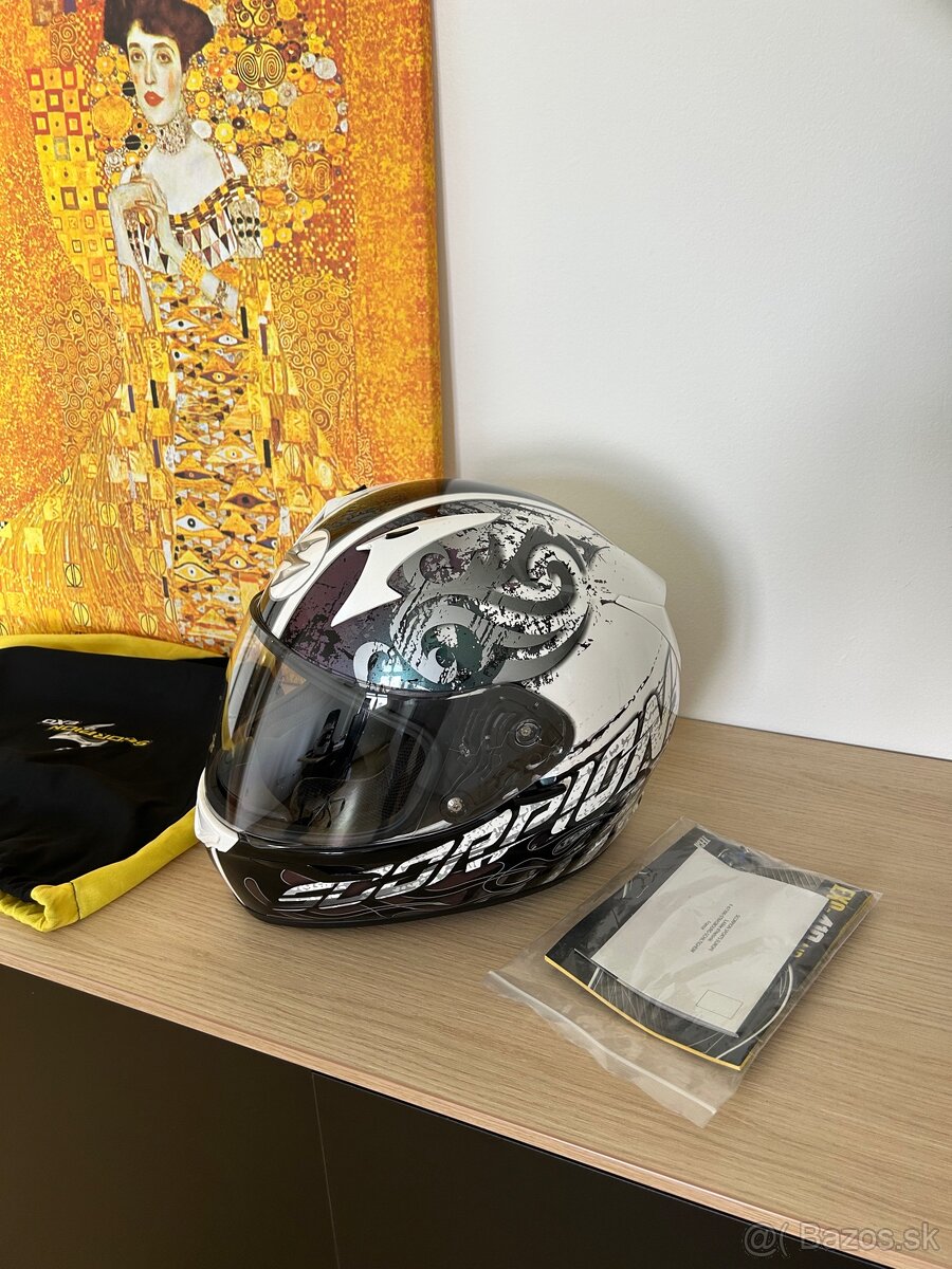 Predam integralnu moto helmu Scorpion EXO 410 Air vel. S