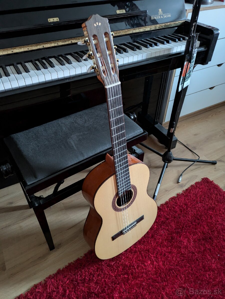 Klasická gitara Cordoba C5 smreková doska + nožná opierka