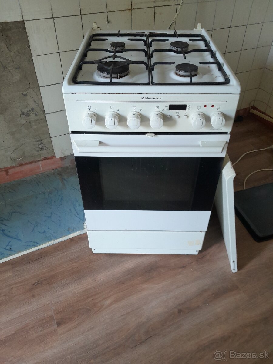 sporák elektrolux